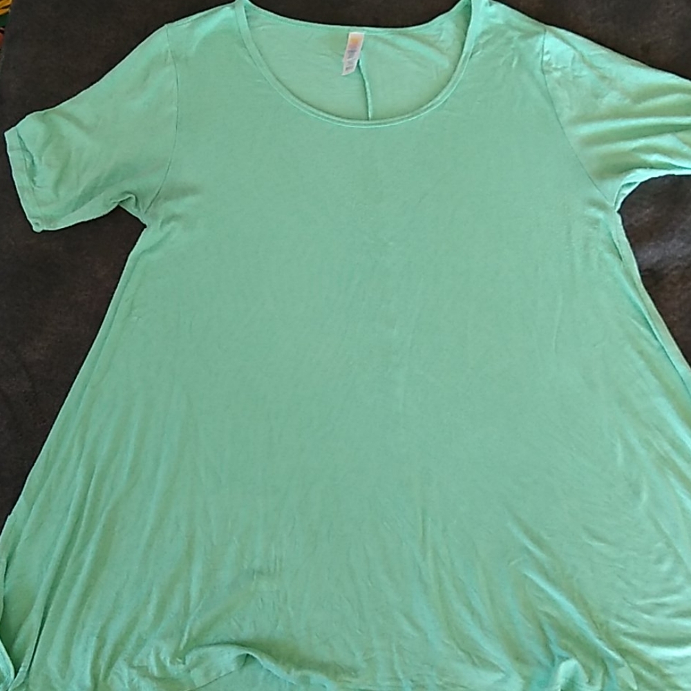 LuLaRoe Perfect T